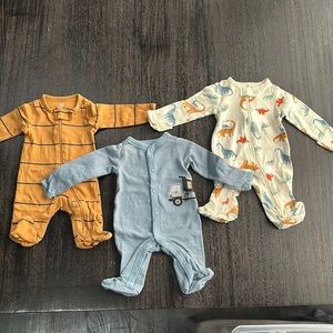 Lot of 3 Carters footie pajamas